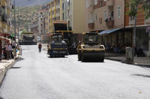 Yamaç caddesi asfaltlandı