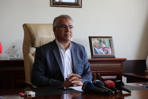 2 bin kamyon kar taşındı