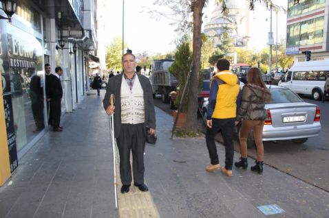 Engelli iz yolu ile engeller kalkıyor
