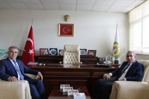 Milli eğitim müdürü engin’den, barakazi’ye nezaket ziyareti